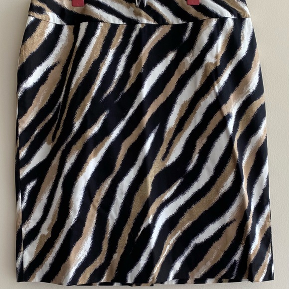 Talbots Dresses & Skirts - Talbots Petites Animal Print Mini Skirt, Tan/Black/White Skirt, Women’s Size 12